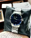 Men's Quartz Round watch with leather starp